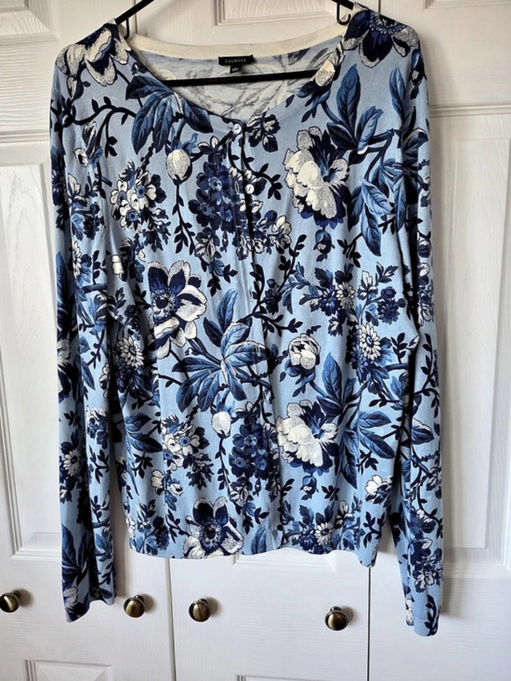Talbots Floral Long Sleeve Cardigan in Blue & White Size Large